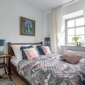 https://apartament-wenecja-romantyczna-myn-maria-art-apartments.hotelswroclaw.com